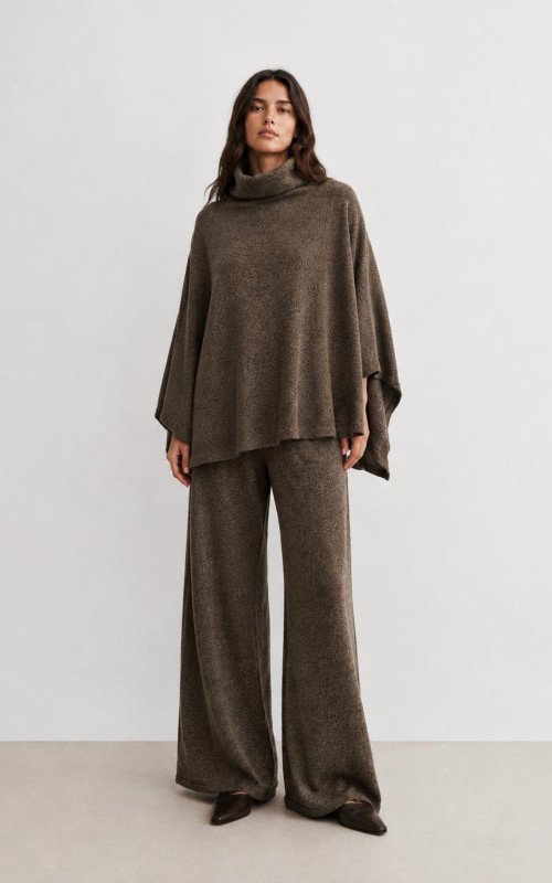Poncho Mellow & Palazzo Lorena